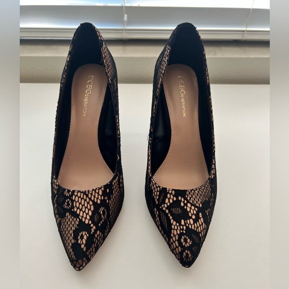 NEW BCBG Generation Heels - Picture 7 of 8